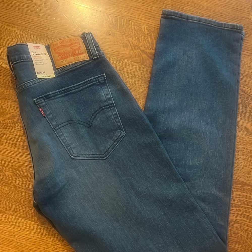 NWT LEVI’S 514 STRAIGHT FLEX 32x34